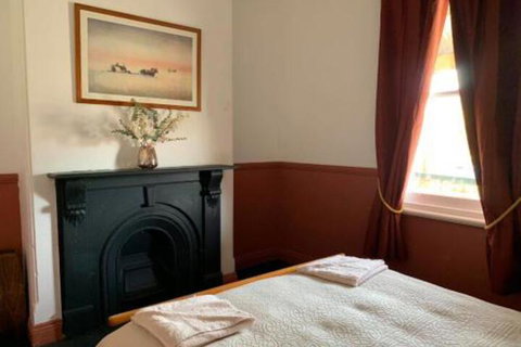 Kellys Top Pub - Sunshine Coast Tourism 4