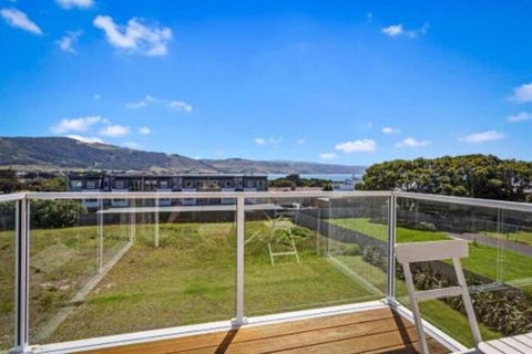 SEA NOOK Seconds From The Beach - Sunshine Coast Tourism 0