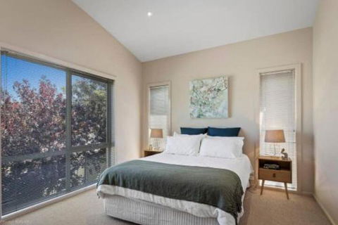 DRIFTWOOD VILLA Free Wifi Walk To Beach - Holiday Sunshine Coast 0
