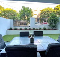 Ascot Apartments - Holiday Sunshine Coast