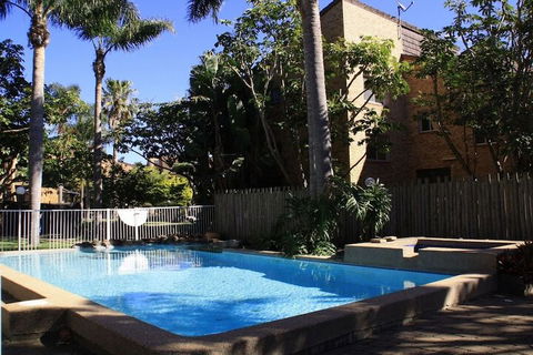 Reef Resort Apartments - Sunshine Coast Tourism 4