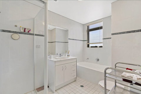 Crystal Views 24 - Holiday Sunshine Coast 6