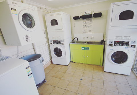 Geraldton's Ocean West - Holiday Sunshine Coast 4