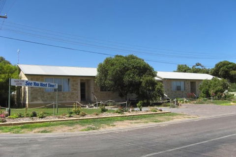 ARNO BAY CARAVAN PARK - Holiday Sunshine Coast 2