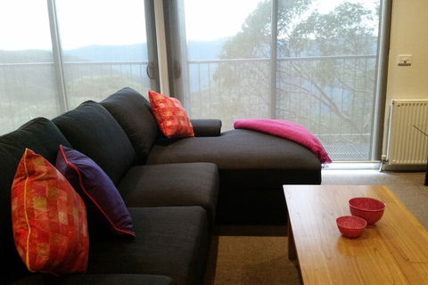 K2 Unit 11 - Holiday Sunshine Coast 5