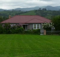 Mansfield Cottage - Holiday Sunshine Coast