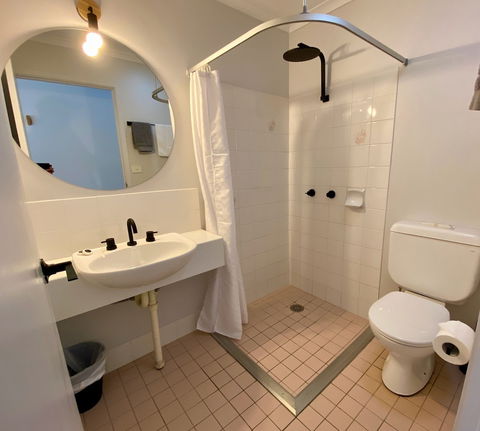 Yamba Views Accommodation - Holiday Sunshine Coast 5