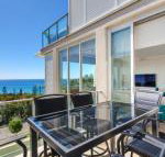 Dees Retreat Rainbow Beach - Sunshine Coast Tourism