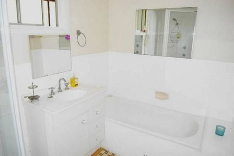 Explorers Holiday House - Holiday Sunshine Coast 5