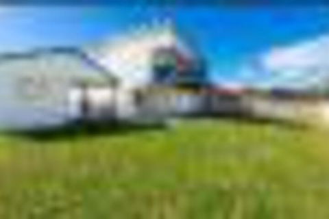 Boomer Beach Escape - Holiday Sunshine Coast 5