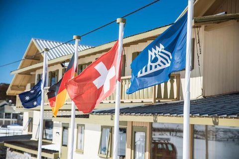 Eiger Chalet - Holiday Sunshine Coast 6