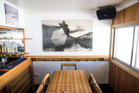 Eiger Chalet - Holiday Sunshine Coast 7