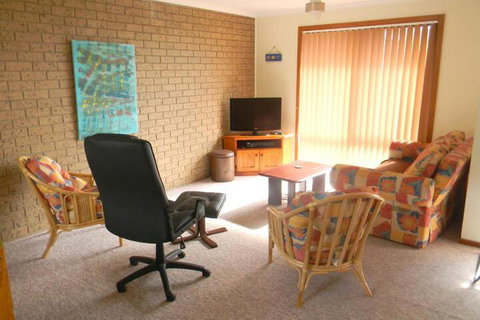 The Beach House - Holiday Sunshine Coast 4