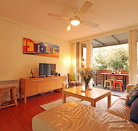 Colour Pop - Rejuvenate Stays - Sunshine Coast Tourism