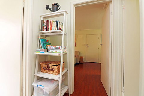 Colour Pop - Rejuvenate Stays - Sunshine Coast Tourism 3