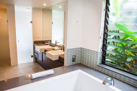 Sea Temple 161 - Luxury Studio - Sunshine Coast Tourism 2