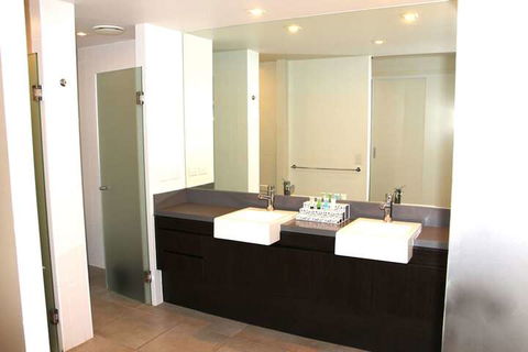 Sea Temple 132 - Luxury Studio - Sunshine Coast Tourism 4
