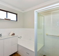 The Noraville House Large Family Home - Sunshine Coast Tourism