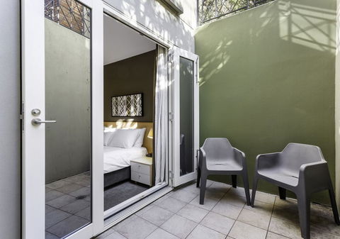 DARLING A Tidy Space In A Great Location - Holiday Sunshine Coast 5