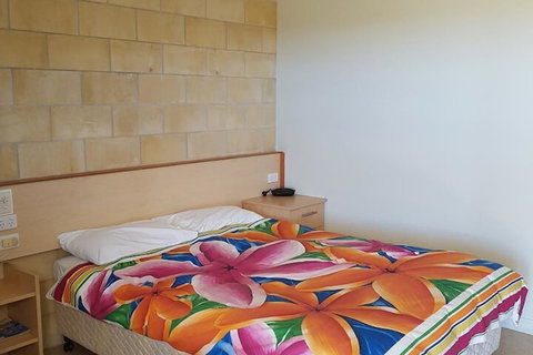 A Country View Motel - Ilbilbie - Holiday Sunshine Coast 2
