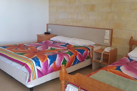 A Country View Motel - Ilbilbie - Holiday Sunshine Coast 5