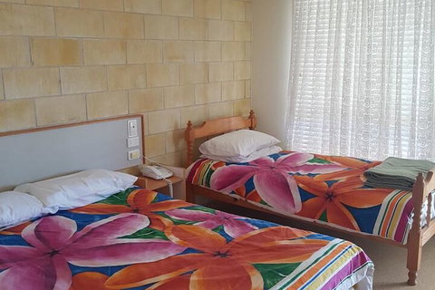 A Country View Motel - Ilbilbie - Holiday Sunshine Coast 3