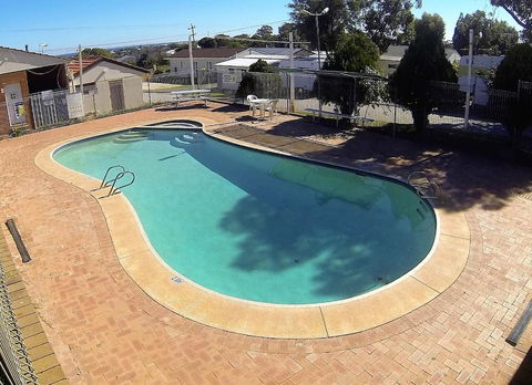 Twin Waters Caravan Park - Dawesville - Holiday Sunshine Coast 4