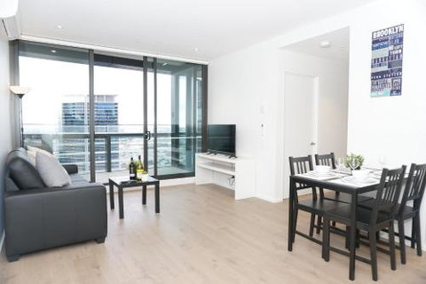 Auzzie Apartments Docklands Melbourne - Sunshine Coast Tourism 2