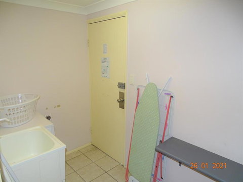 Live Love Laugh Travel Entire 2 Bdrm Villa - Holiday Sunshine Coast 3