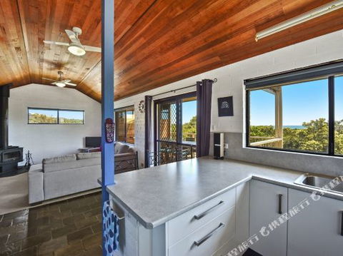 The Accommodation Group â€“ Greens Beach Retreat - Sunshine Coast Tourism 5