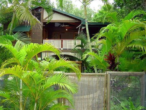 Appian Beach House - Holiday Sunshine Coast 6