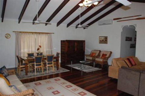 Appian Beach House - Holiday Sunshine Coast 4