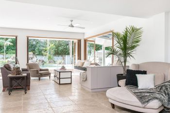 Augustine - Holiday Sunshine Coast 4