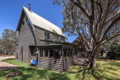 Aaragon - Holiday Sunshine Coast 0