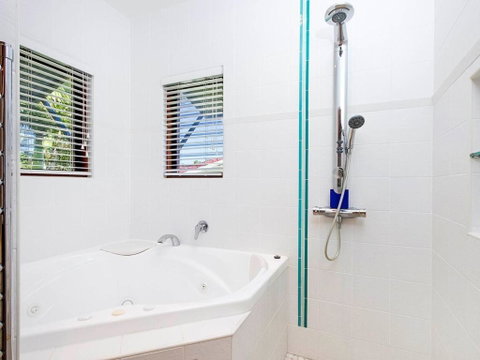 Noosa Dua 2 - Sunshine Coast Tourism 3