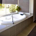 Daylesford Spa Villa One - Sunshine Coast Tourism 0