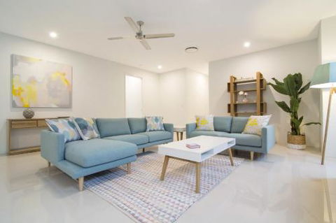 Iluka Beach Villa - Sunshine Coast Tourism 4