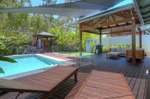 Iluka Beach Villa - Sunshine Coast Tourism 0