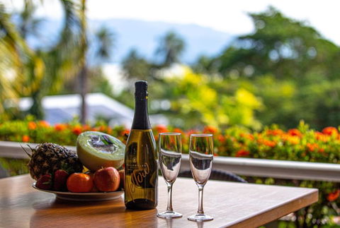 Port Douglas Penthouse Suite - Sunshine Coast Tourism 3