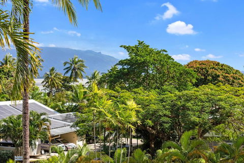 Port Douglas Penthouse Suite - Sunshine Coast Tourism 5