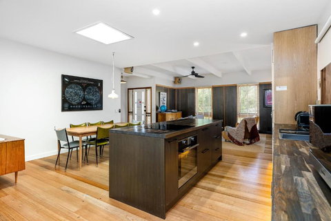 LightningRye - Holiday Sunshine Coast 2