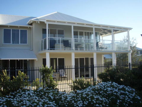 Unit 29 Ledge Point Village - Sunshine Coast Tourism 6