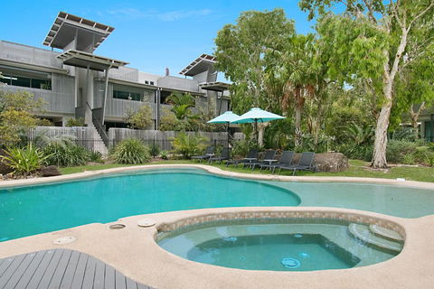 AquawatersatBelongil - Holiday Sunshine Coast 1