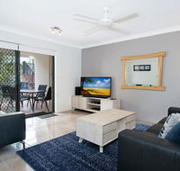 50 Metres to the Beach - Sunshine Coast Tourism