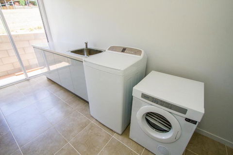 Slipaway - Sunshine Coast Tourism 1