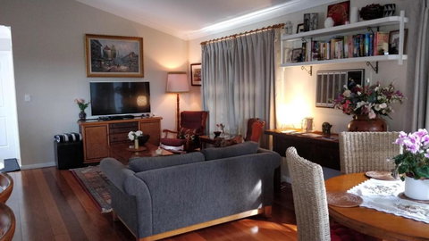 Laurel House - Holiday Sunshine Coast 5