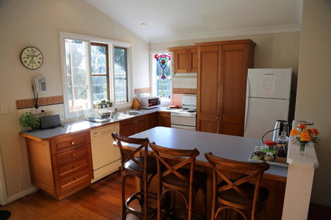 Laurel House - Holiday Sunshine Coast 2