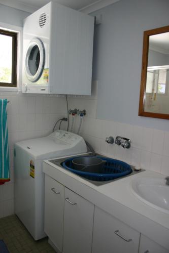 Sealocks - Sunshine Coast Tourism 6