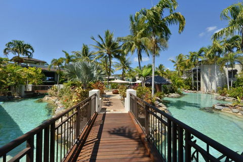 Sea Temple Luxury Penthouse & King Spa Studio Apartments - Sunshine Coast Tourism 1