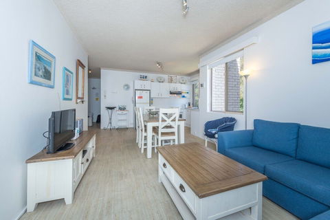 Del Rae Unit 15 Shoal Bay - Sunshine Coast Tourism 1